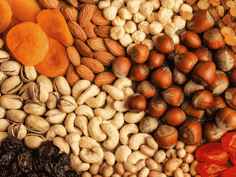 Premium Pakistani almonds and walnuts for wholesale dry fruits in Rawalpindi by Abdul Muqeet Traders.